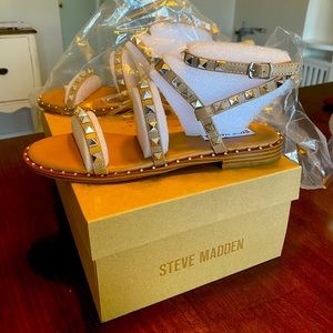 NWT Steve Madden Travel Sandal - neutral